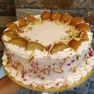 Gulabjamun Vanilla Cream Cake